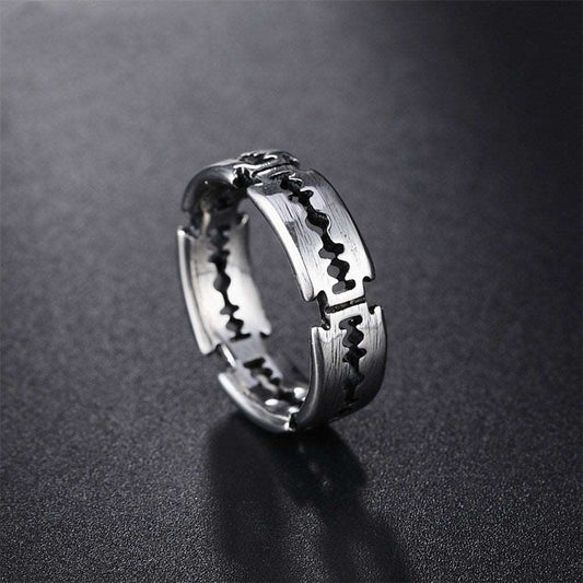 RazorBlade Ring