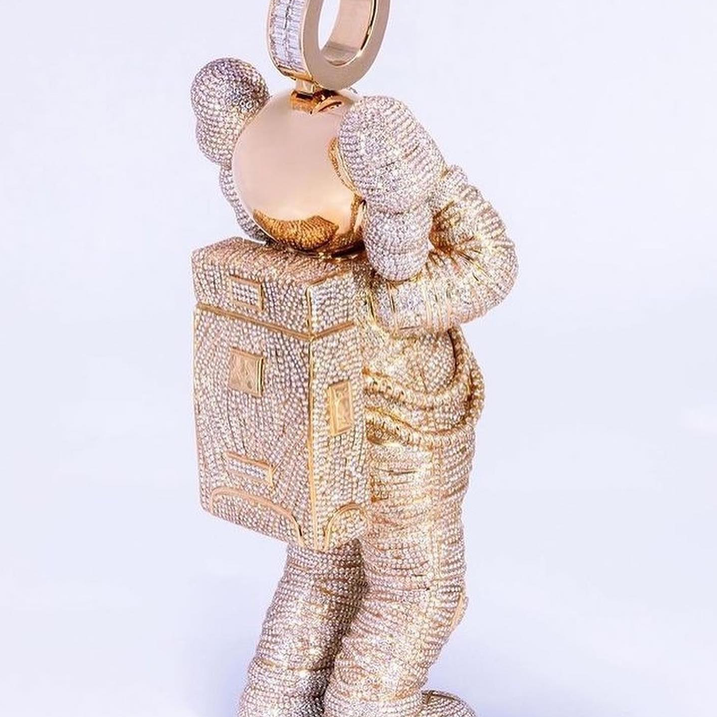 Astronaut Kaws Chain V1